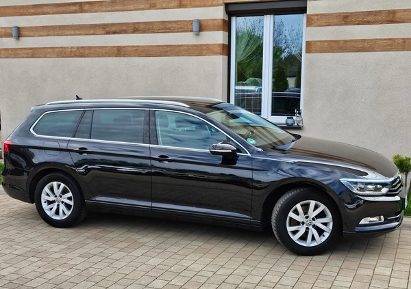 Volkswagen Passat cena 63800 przebieg: 180000, rok produkcji 2019 z Tuszyn małe 562